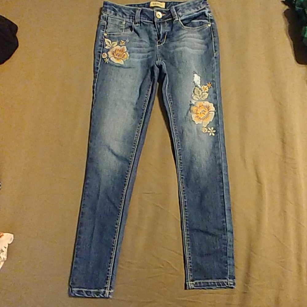 Girls size 12 floral squeeze jeans